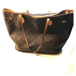 Lois Vuitton shoulder bag
